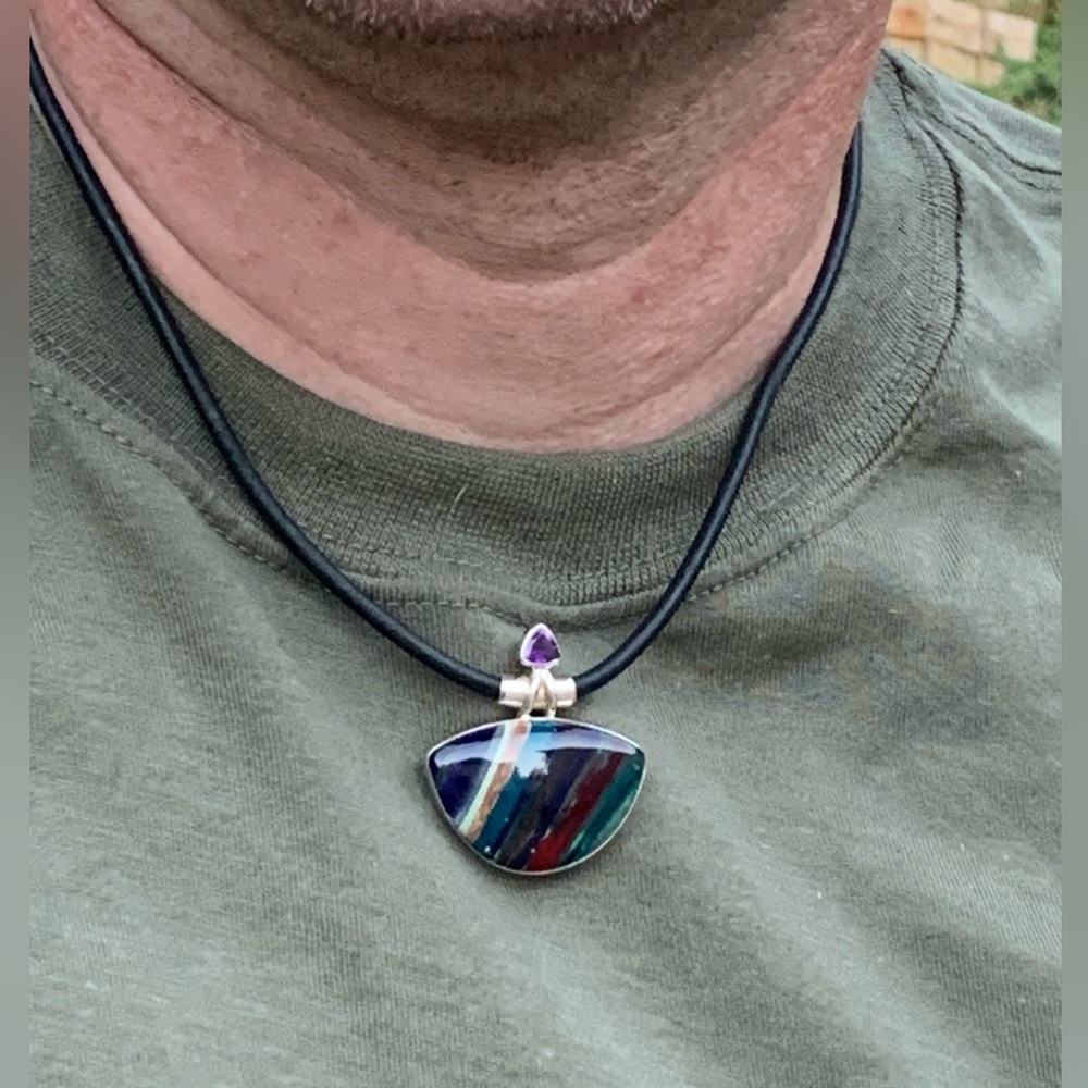 Artisan Surfboard Acrylic & Amethyst Necklace - Picture 4 of 8